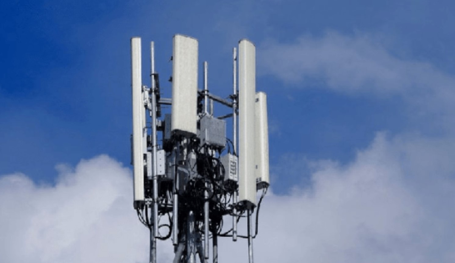 Realizzazione di antenna 5G in frazione di S. Cassiano, località Cembroni